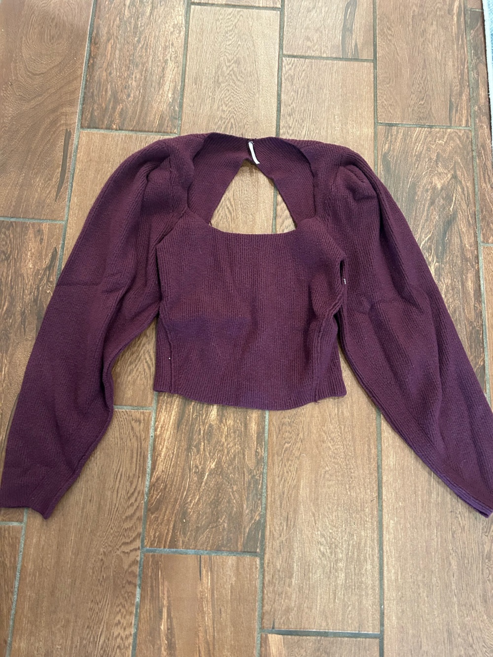 Free people size S maroon cropped sweater